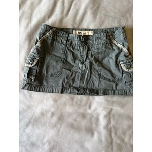 Wet Seal Olive Green Mini Skirt (too small for me🩷🙈)